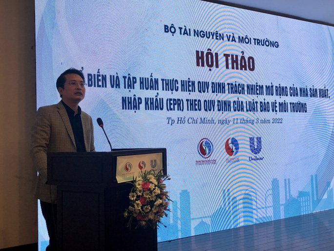 Vụ trưởng Vụ Pháp chế Bộ TN&MT Phan Tuấn Hùng phát biểu tại Hội thảo